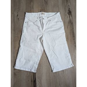 🌈5/25 Levi Strauss White Denim Capris